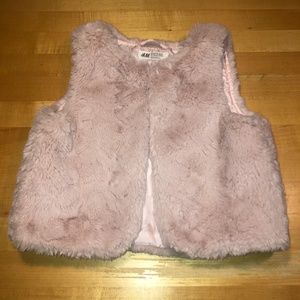 H&M fluffy vest***like new***